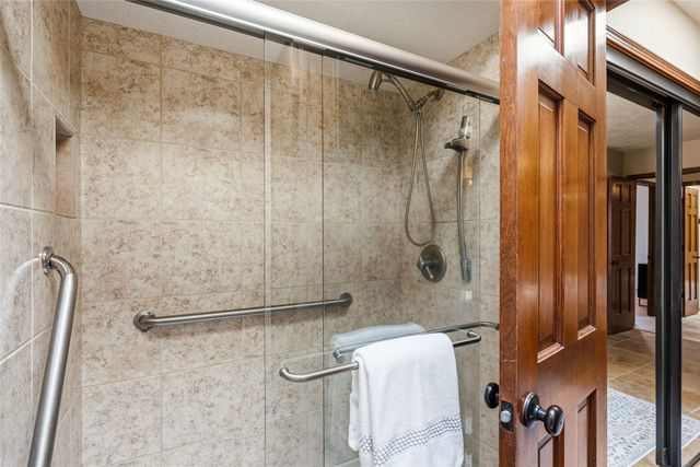 268 Camino De La Sierra, Santa Fe, NM 87501