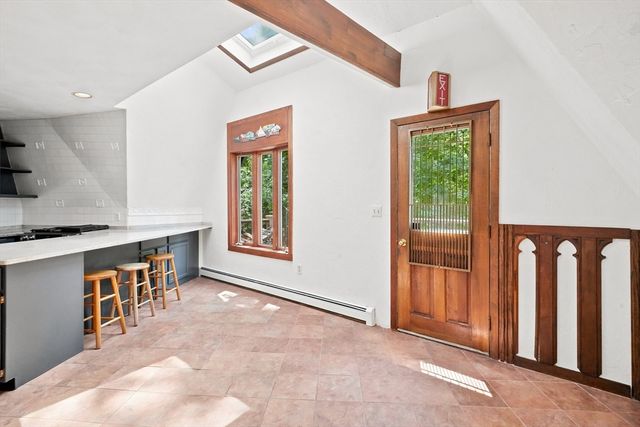 13 Town Farm Rd, Ipswich, MA 01938