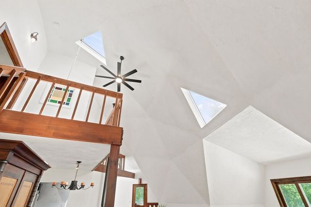 13 Town Farm Rd, Ipswich, MA 01938