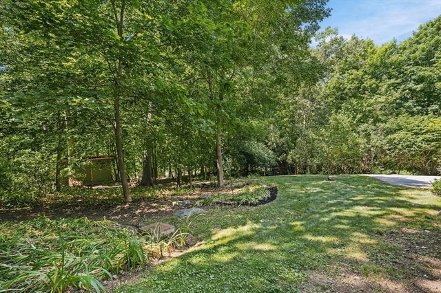 13 Town Farm Rd, Ipswich, MA 01938