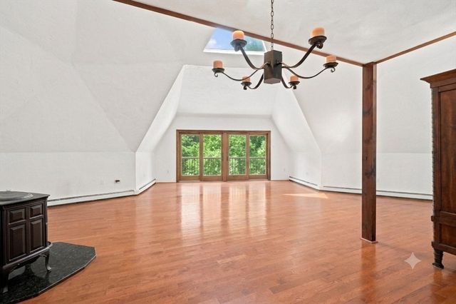 13 Town Farm Rd, Ipswich, MA 01938