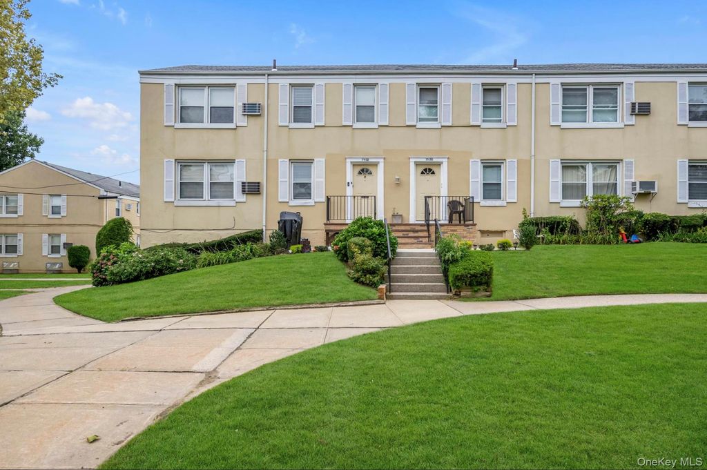 71-32 Little Neck Parkway 148B, Bellerose, NY 11426 — photo 2