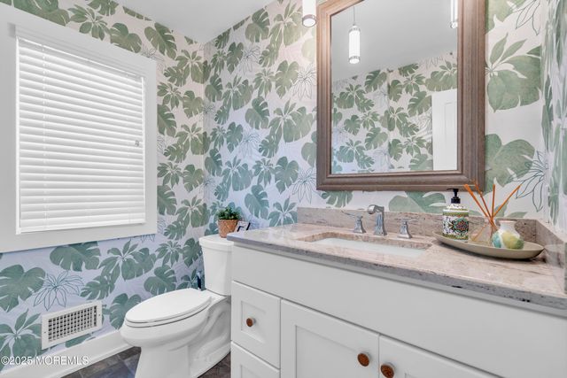 254 Harbor Court, Lavallette, NJ 08735