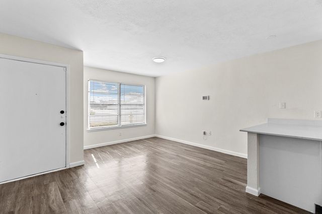 4504 Bonham Ave, Odessa, TX 79762