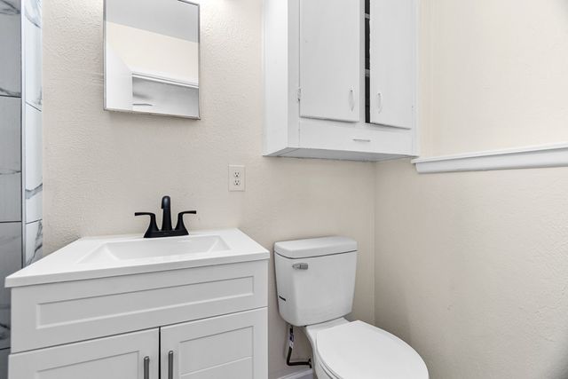 4504 Bonham Ave, Odessa, TX 79762