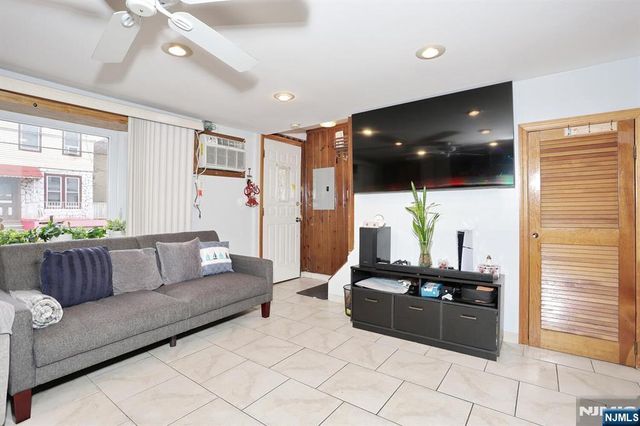 314 42nd Street, Union City, NJ 07087