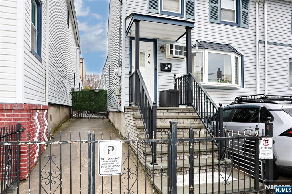 314 42nd Street, Union City, NJ 07087