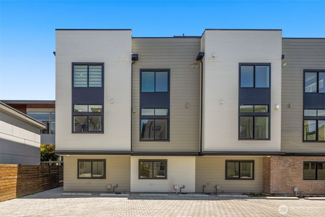 8337 A 12th Avenue NW, Seattle, WA 98117