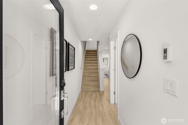 8337 A 12th Avenue NW, Seattle, WA 98117