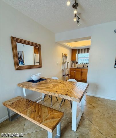 3250 10th ST N C8, Naples, FL 34103