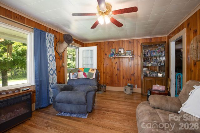1424 Bear Creek Road, Bakersville, NC 28705