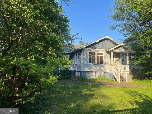 526 N IVY ST, Arlington, VA 22201