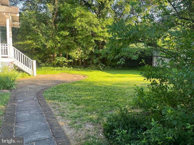 526 N IVY ST, Arlington, VA 22201