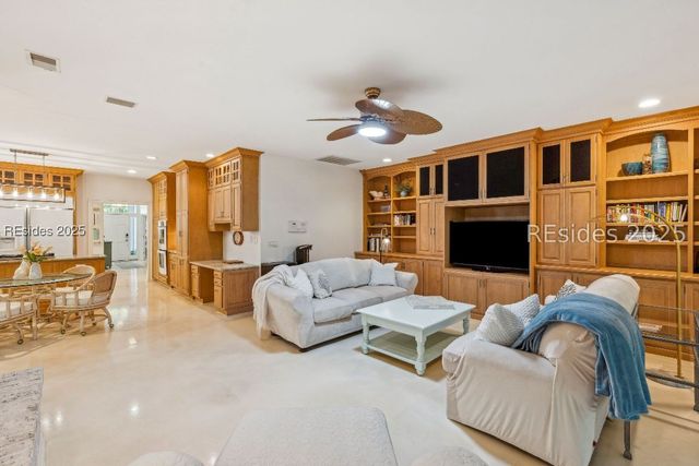 66 Timber Ln, Hilton Head Island, SC 29926