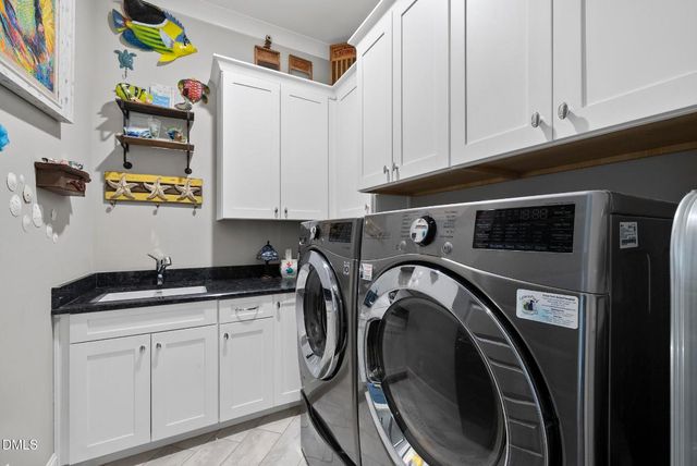 1713 Montvale Grant Way, Cary, NC 27519