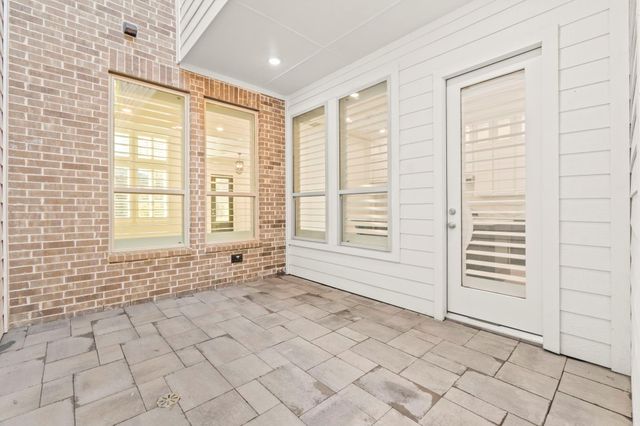 531 Cypress Valley Avenue, Montgomery, TX 77316