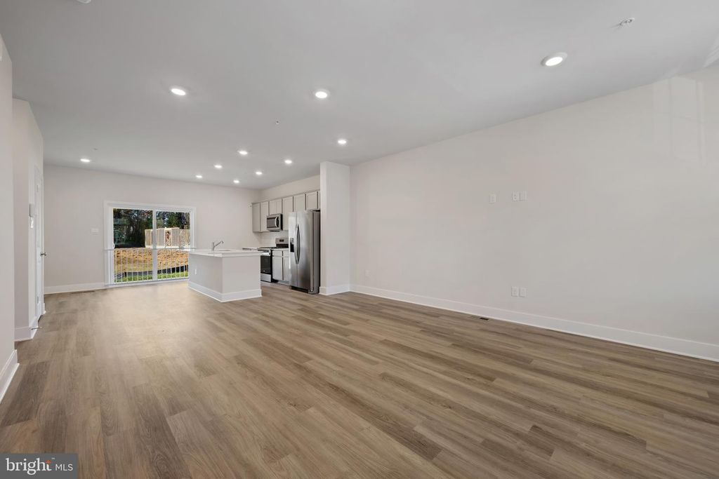Image 14 of property listing at 365 HACKLEY DR, Joppa, MD 21085