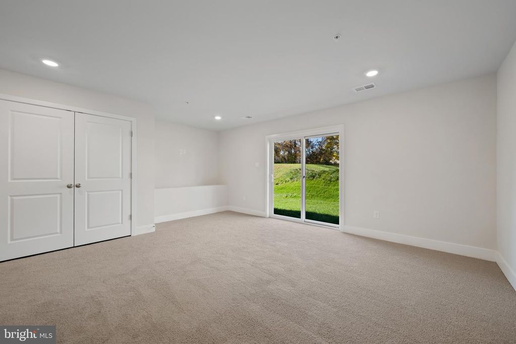 Image 7 of property listing at 365 HACKLEY DR, Joppa, MD 21085