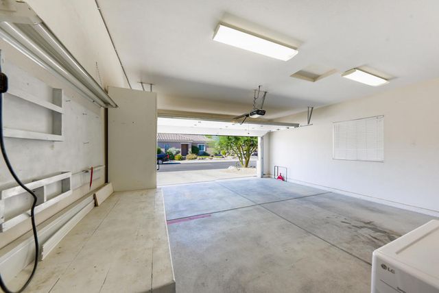39676 Somerset Avenue, Palm Desert, CA 92211