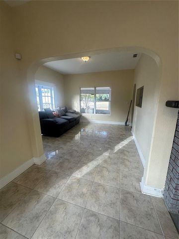 738 N DEAN ROAD, Orlando, FL 32825