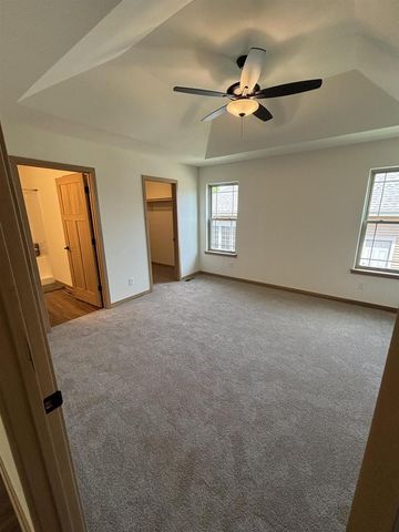 3 Savannah Parkway, Deerfield, WI 53531