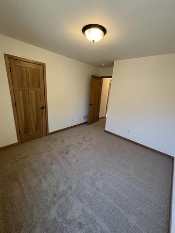 3 Savannah Parkway, Deerfield, WI 53531
