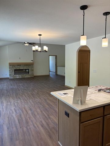 3 Savannah Parkway, Deerfield, WI 53531