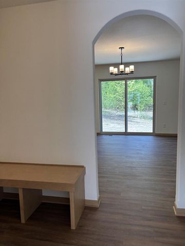 3 Savannah Parkway, Deerfield, WI 53531