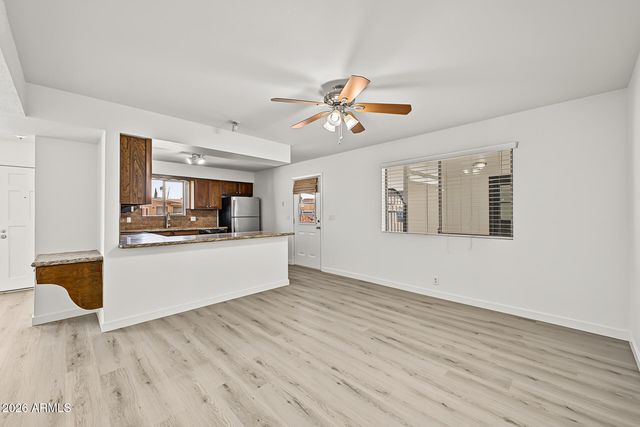 930 S ROSLYN Place, Mesa, AZ 85208