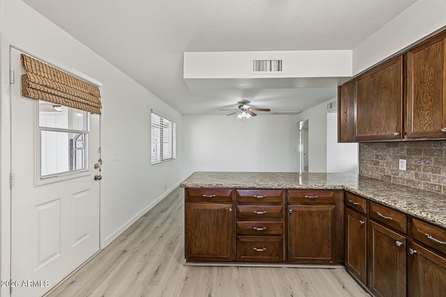 930 S ROSLYN Place, Mesa, AZ 85208