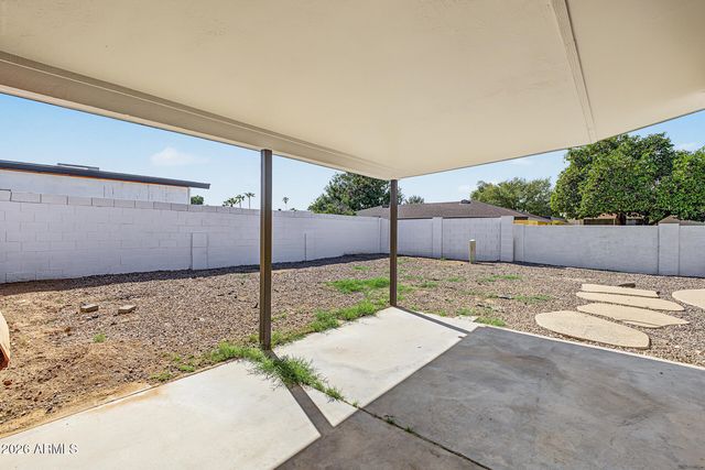 930 S ROSLYN Place, Mesa, AZ 85208