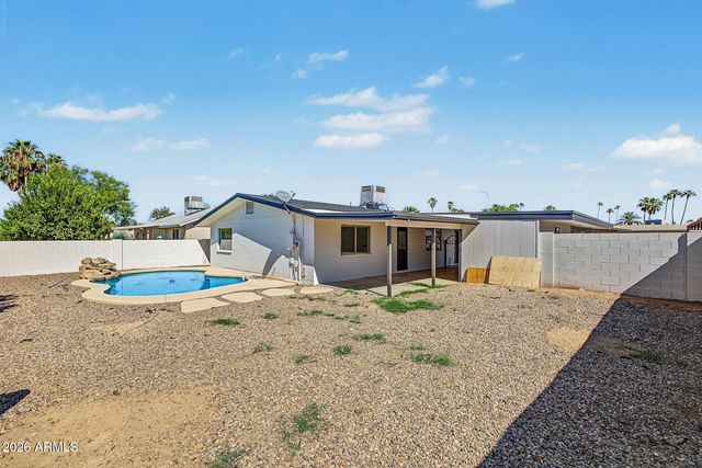 930 S ROSLYN Place, Mesa, AZ 85208