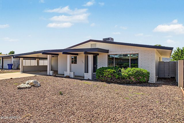 930 S ROSLYN Place, Mesa, AZ 85208