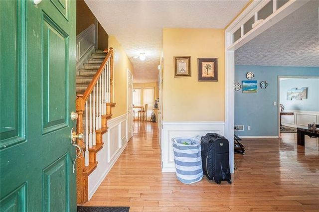 1535 Summit Pond Circle, Loganville, GA 30052