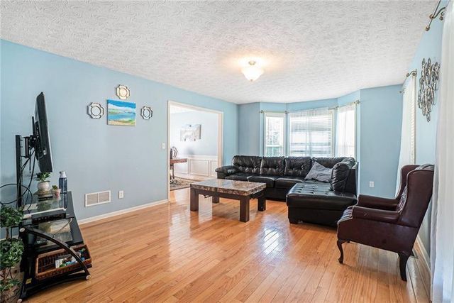 1535 Summit Pond Circle, Loganville, GA 30052