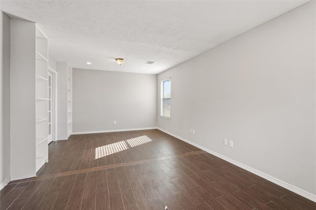 4522 Millstone Canyon Ln, Sugar Land, TX 77479