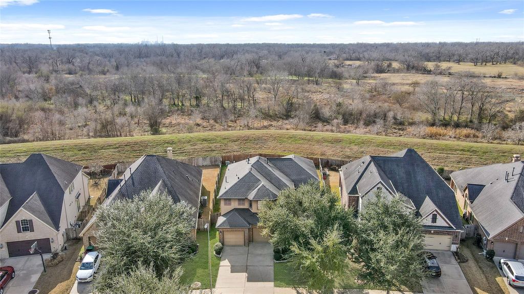 4522 Millstone Canyon Ln, Sugar Land, TX 77479