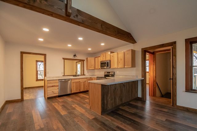 21033 State Highway 86, Cassville, MO 65625