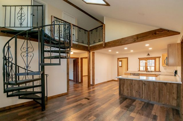 21033 State Highway 86, Cassville, MO 65625