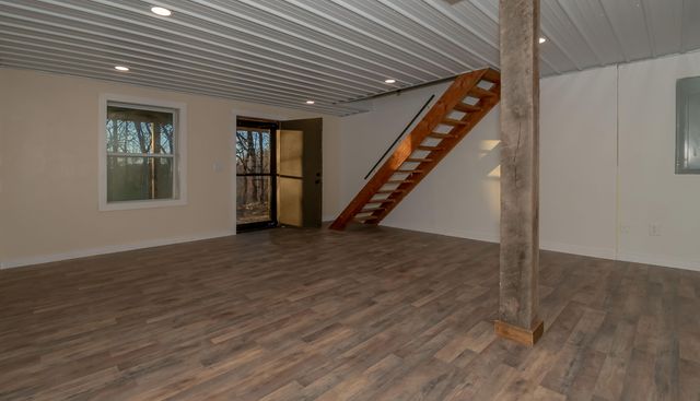 21033 State Highway 86, Cassville, MO 65625