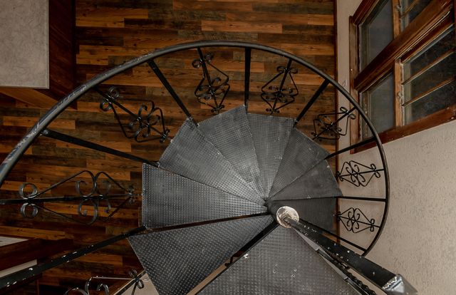 21033 State Highway 86, Cassville, MO 65625