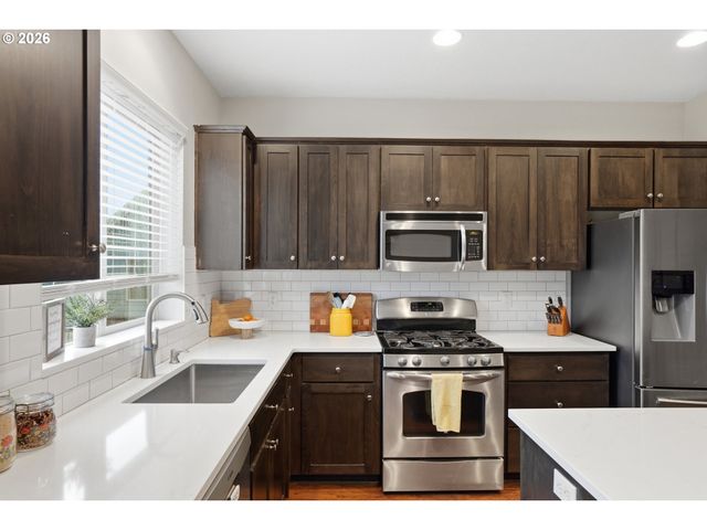 16345 Se SCORIA Ln, Damascus, OR 97089