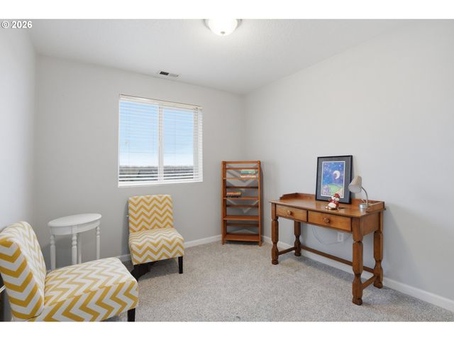 16345 Se SCORIA Ln, Damascus, OR 97089