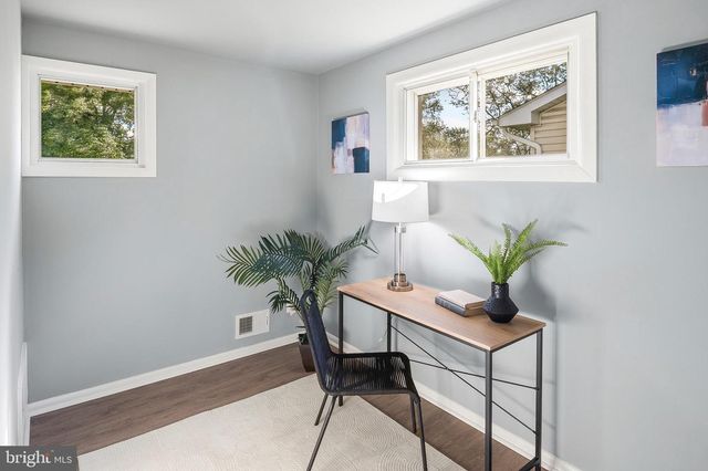 4 CEDAR HILL RD, Baltimore, MD 21225