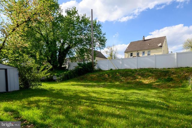 4 CEDAR HILL RD, Baltimore, MD 21225