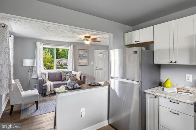 4 CEDAR HILL RD, Baltimore, MD 21225