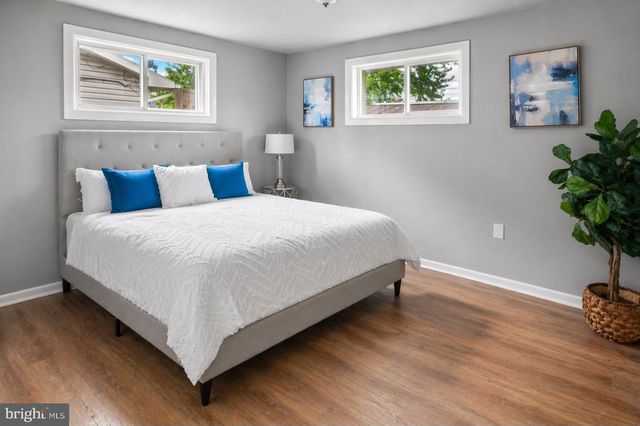 4 CEDAR HILL RD, Baltimore, MD 21225