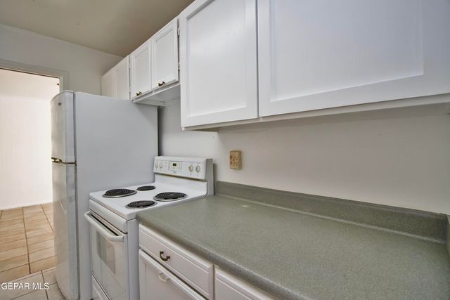 252 Shadow Mountain Drive B1, El Paso, TX 79912