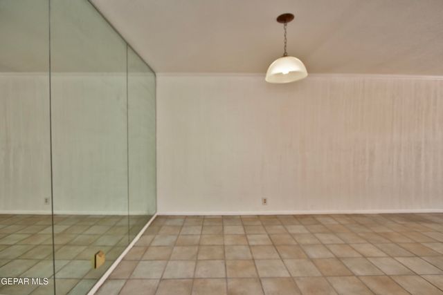 252 Shadow Mountain Drive B1, El Paso, TX 79912