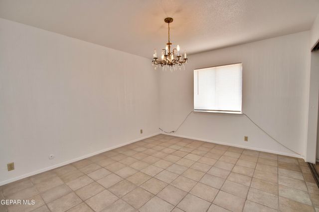 252 Shadow Mountain Drive B1, El Paso, TX 79912